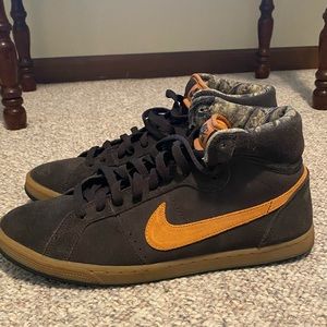 Nike Sneakers Dark brown, orange and camo